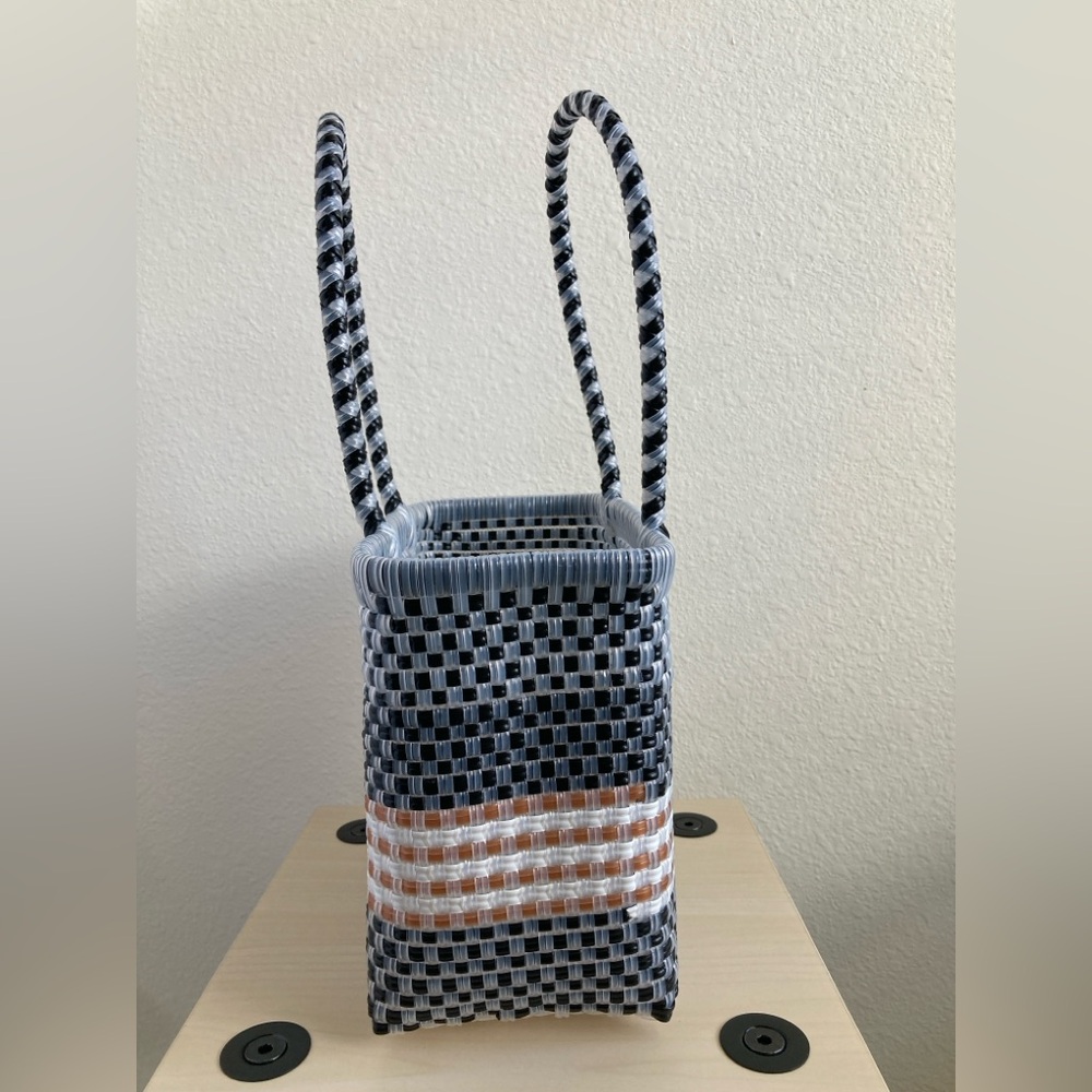 Black, Latte, Clear, and White Woven Plastic Purse - Picture 4 of 10